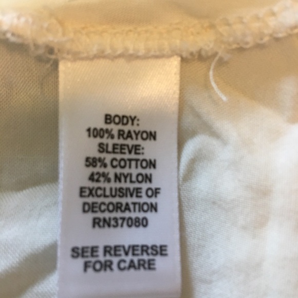 Cato women’s top size 26/28. Cool and lightweight. Beautiful crocheted sleeves. - Picture 10 of 12